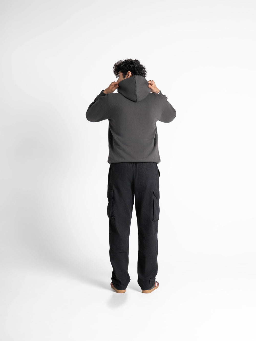 Heavyweight Everyday  Essential 420 GSM Solid Hoodie Deep Grey